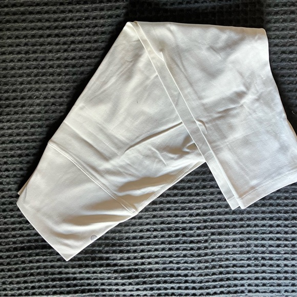 🪷 CRZ YOGA capri 19” butterluxe legging - Picture 2 of 6